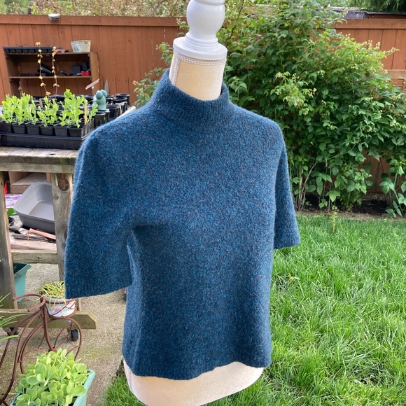 Vintage Merino wool short sleeve mockneck sweater - Picture 2 of 5